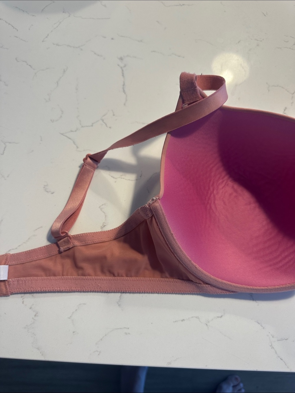 Victoria's Secret Dusty Rose T-Shirt Bra - Picture 5 of 5